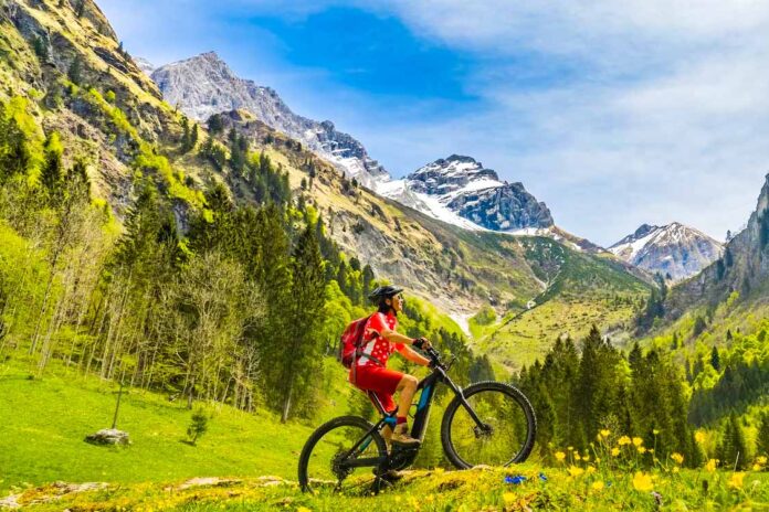 bicycle-in-switzerland-when-in-swiss-ch